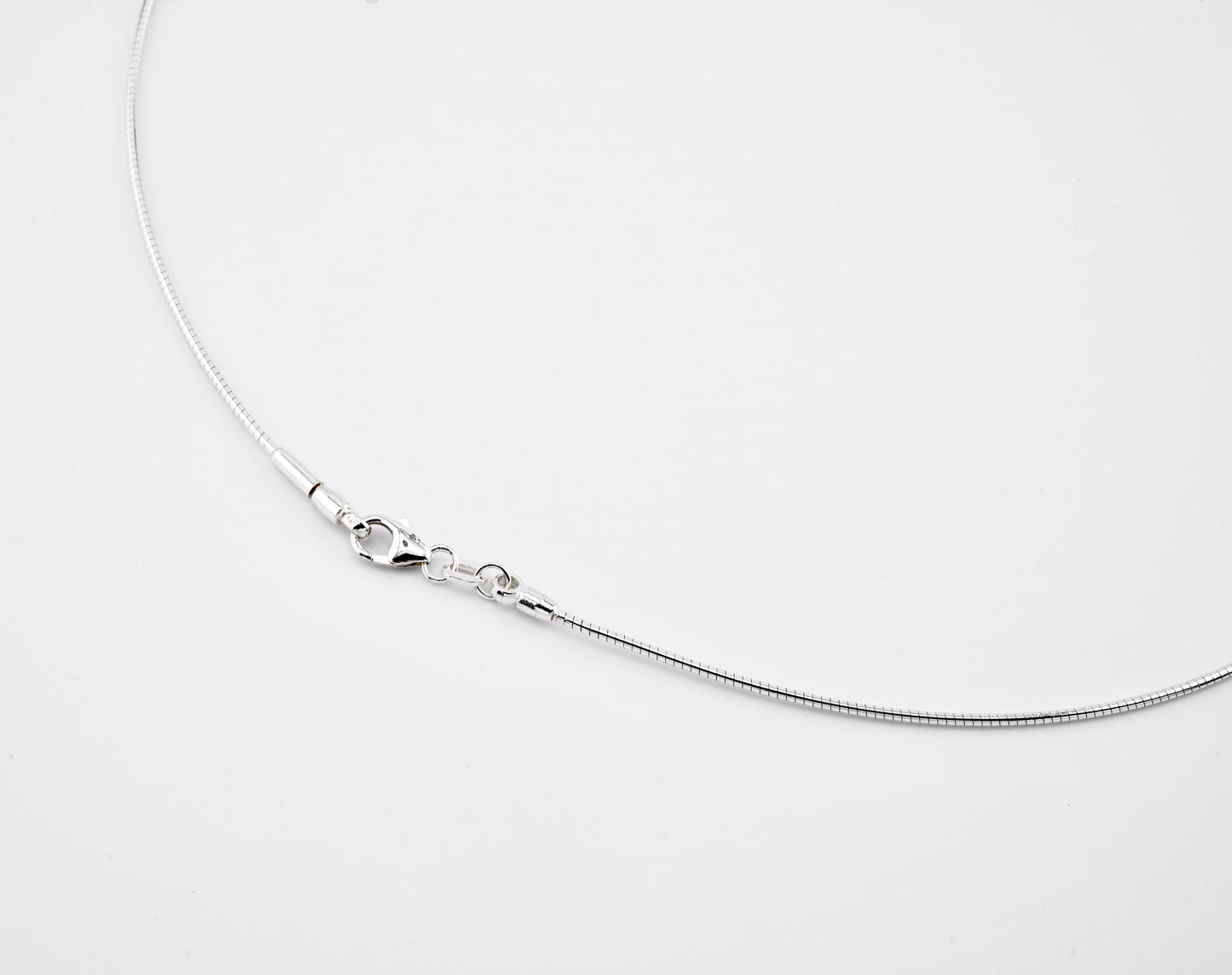 16" omega neck wire chain